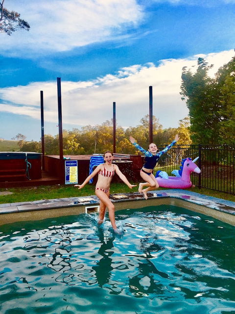 Dam It Getaway- Homestead - Holiday Byron Bay 0