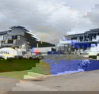 Shoredrive Motel