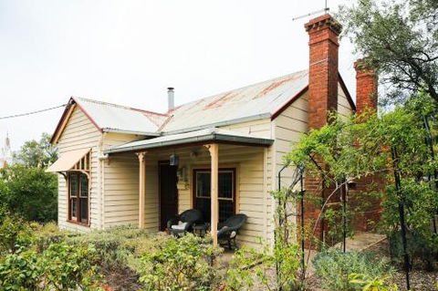 Miss Pyms Cottage - Holiday Byron Bay 5