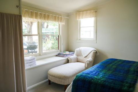 Miss Pyms Cottage - Holiday Byron Bay 3