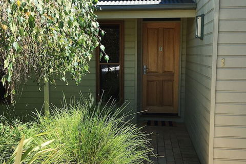 Abalina Cottages, Rotary Drive - Holiday Byron Bay 1