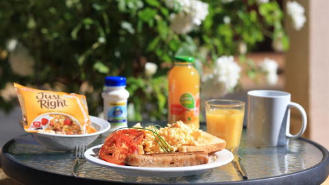 All Travellers Motor Inn - Holiday Byron Bay 1
