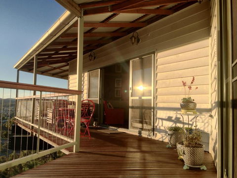 Eagles Nest - Holiday Byron Bay 1