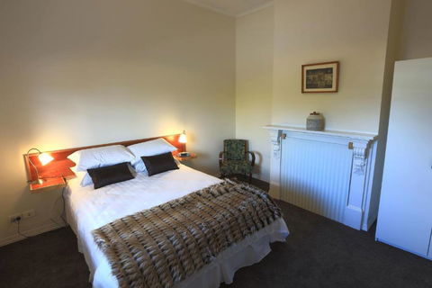 At The Beach & Not Quite At The Beach Holiday Cottages Stanley - Holiday Byron Bay 1