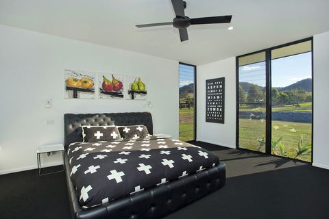 Zebula Gloucester - Holiday Byron Bay 5