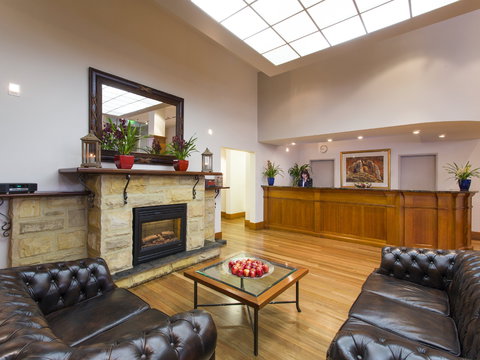 Hotel Grand Chancellor on Currie - Holiday Byron Bay 1