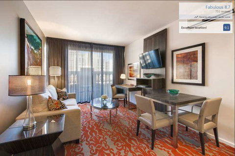 Miller Apartments Adelaide - Holiday Byron Bay 1