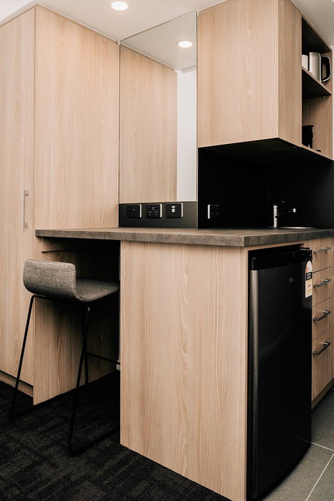 Tom's Court Hotel - Holiday Byron Bay 9