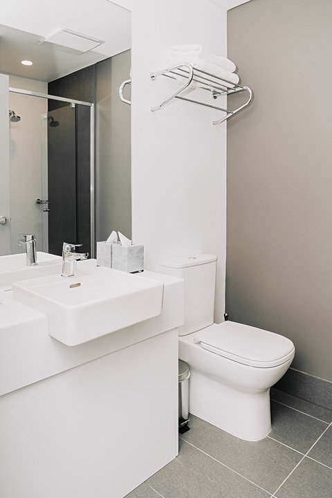 Tom's Court Hotel - Holiday Byron Bay 11