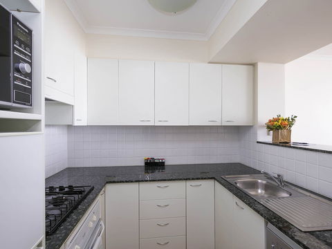 The Sebel Sydney Residence Chatswood - Holiday Byron Bay 5