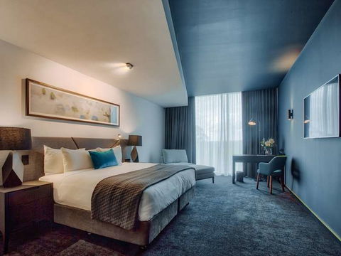 Eatons Hill Hotel - Holiday Byron Bay 3