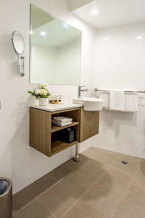 Pacific Hotel Brisbane - Holiday Byron Bay 1