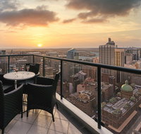 Meriton Suites Pitt Street - Holiday Byron Bay