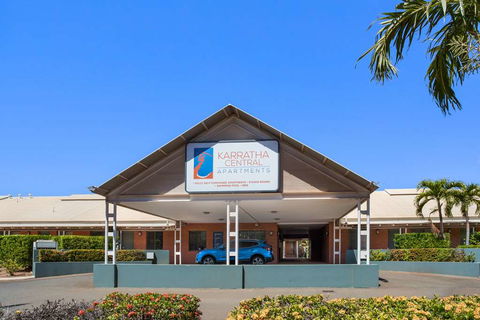 Karratha Central Apartments - Holiday Byron Bay 0