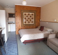 Yarragon Motel - Holiday Byron Bay