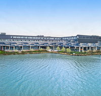 Mercure Melbourne Caroline Springs - Holiday Byron Bay
