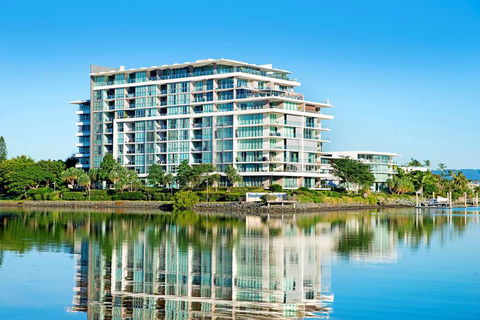 ULTIQA Freshwater Point Resort - Holiday Byron Bay 1