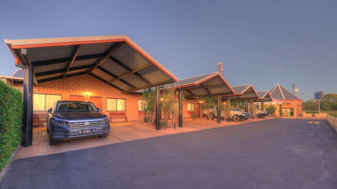 Best Western Ascot Lodge Motor Inn - Holiday Byron Bay 1