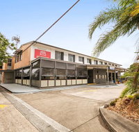 Camp Hill Hotel - Holiday Byron Bay