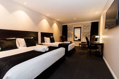 International Hotel Wagga Wagga - Holiday Byron Bay 2