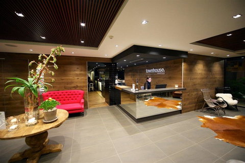 Townhouse Hotel, Wagga - Holiday Byron Bay 2