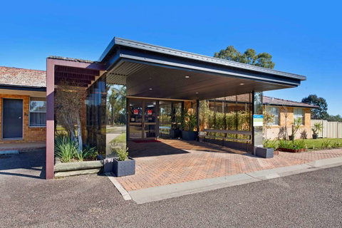 Econo Lodge Savannah Park Tamworth - Holiday Byron Bay 0
