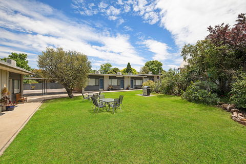 Hamilton Lakeside Motel - Holiday Byron Bay 1