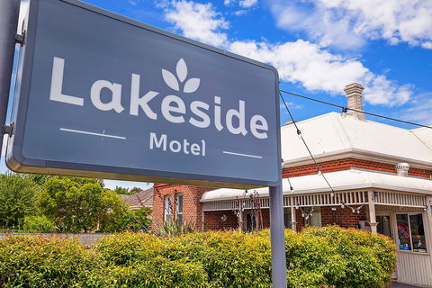 Hamilton Lakeside Motel - Holiday Byron Bay 2