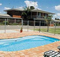 Centrepoint Motel - Holiday Byron Bay