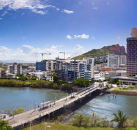 Hotel Grand Chancellor Townsville - Holiday Byron Bay
