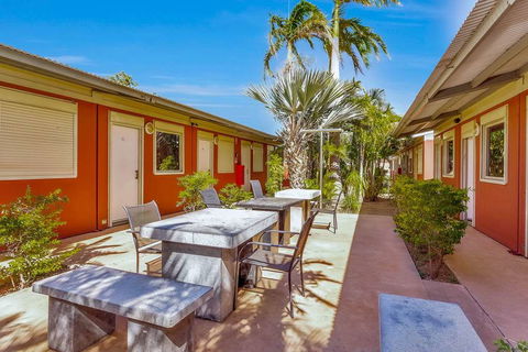 Econo Lodge Karratha - Holiday Byron Bay 17