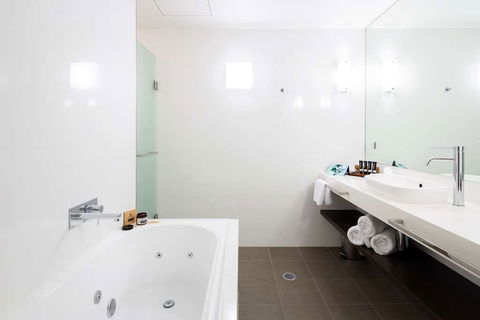 East Hotel - Holiday Byron Bay 14