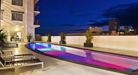 Signatures on Woods - Holiday Byron Bay 3