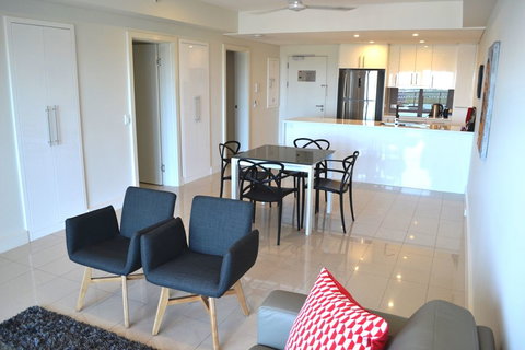 Signatures on Woods - Holiday Byron Bay 4