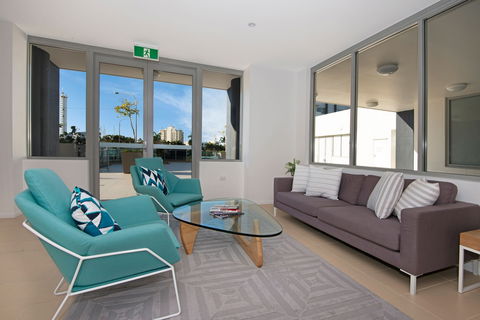 Allure Hotel and Apartments - Holiday Byron Bay 1