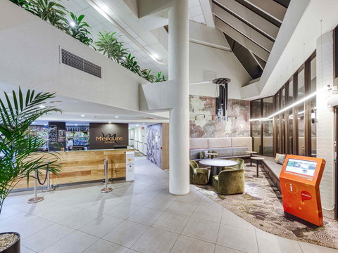 Mercure Penrith - Holiday Byron Bay 2