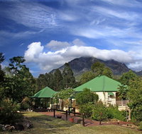 Mt Barney Lodge - Holiday Byron Bay