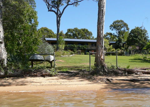 Yarrandabbi Dreaming Boutique B&B - Holiday Byron Bay 0