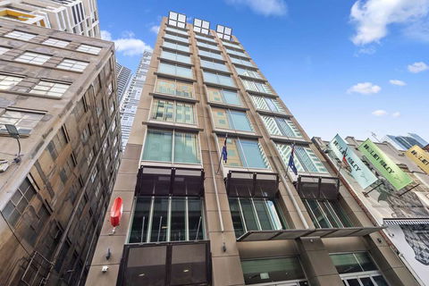 YEHS Hotel Melbourne CBD - Holiday Byron Bay 2
