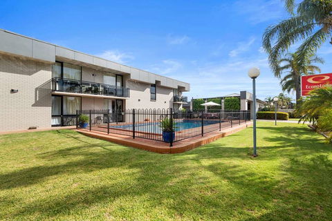 Econo Lodge All Seasons Mildura - Holiday Byron Bay 2