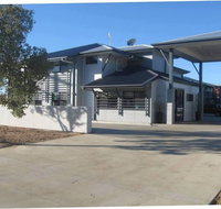 Royal Motel Miles - Holiday Byron Bay