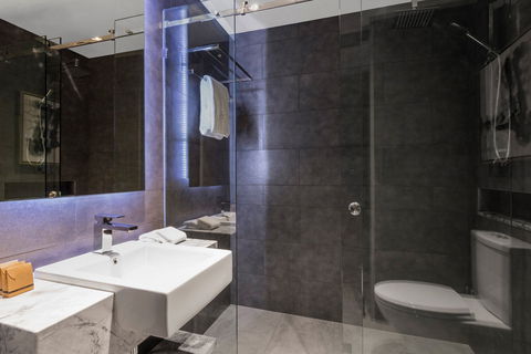 Gambaro Hotel - Holiday Byron Bay 2