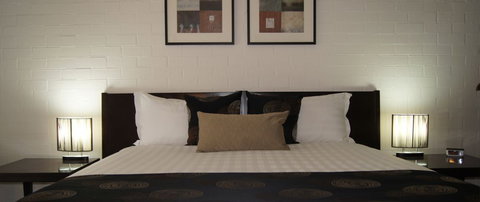 Blazing Stump Motel & Suites - Holiday Byron Bay 0