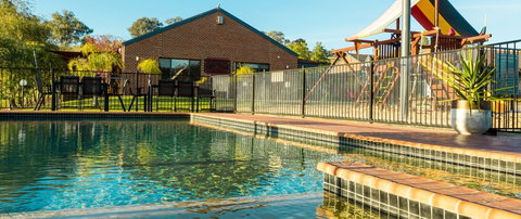 Blazing Stump Motel & Suites - Holiday Byron Bay 1