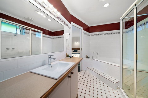 Stagecoach Motel - Holiday Byron Bay 12