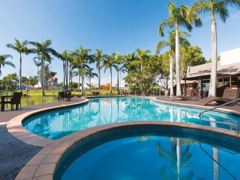 Oaks Oasis, Caloundra - Holiday Byron Bay 3