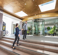 Crowne Plaza Canberra - Holiday Byron Bay