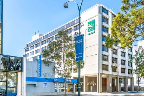 Quality Hotel Ambassador Perth - Holiday Byron Bay 0