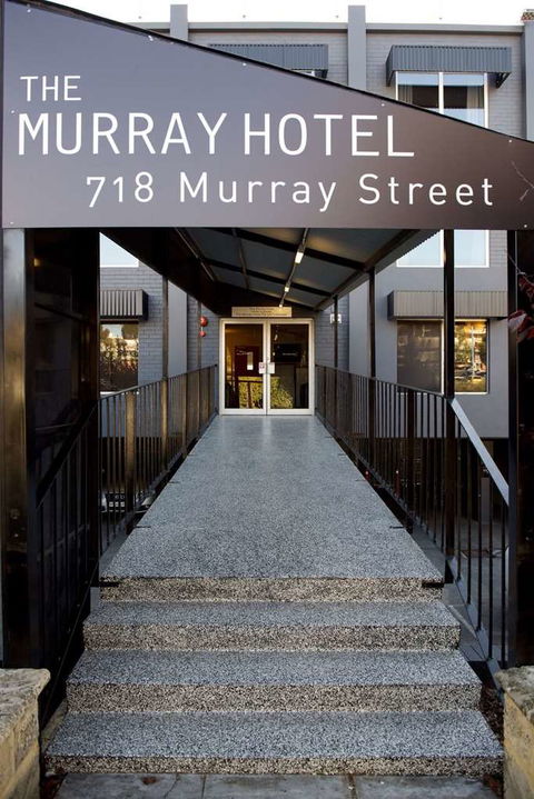 The Murray Hotel - Holiday Byron Bay 1