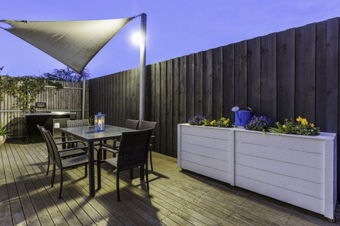 Quest Werribee - Holiday Byron Bay 1